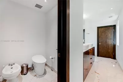 548 Fernwood Rd #548, Key Biscayne, FL 33149 - Photo 23