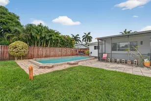 1419 Harding St, Hollywood, FL 33020 - Photo 9