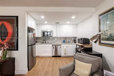 1440 Brickell Bay Dr #201, Miami, FL 33131 - Photo 7