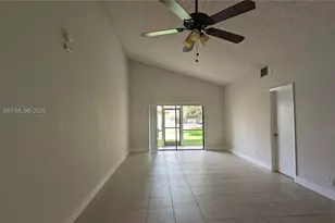 460 Lakeview Dr, Weston, FL 33326 - Photo 23