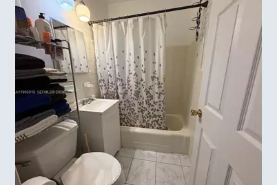 446 NW 45th St, Miami, FL 33127 - Photo 15