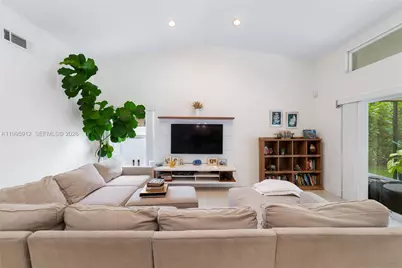 11690 Island Lakes Ln, Boca Raton, FL 33498 - Photo 19