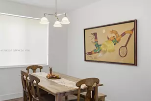 1326 Canary Island Dr, Weston, FL 33327 - Photo 15