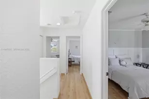 1326 Canary Island Dr, Weston, FL 33327 - Photo 27