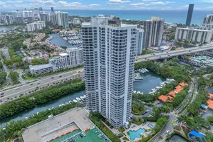 3500 Mystic Pointe Dr, Aventura, FL 33180 - Photo 3