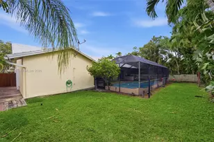 676 NW 107th Ln, Coral Springs, FL 33071 - Photo 31