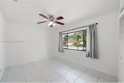 676 NW 107th Ln, Coral Springs, FL 33071 - Photo 25