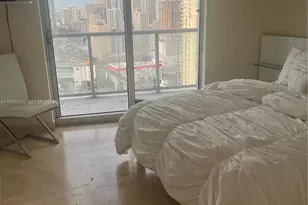 185 SW 7th St, Miami, FL 33130 - Photo 11