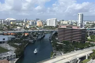 185 SW 7th St, Miami, FL 33130 - Photo 3