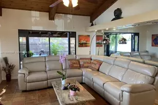 10361 Juniper Ct, Pembroke Pines, FL 33026 - Photo 3