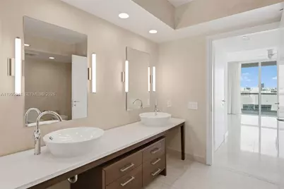 450 Alton Rd #910, Miami Beach, FL 33139 - Photo 11