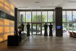 55 SE 6th St, Miami, FL 33131 - Photo 21