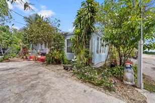 35405 SW 192nd Ave, Homestead, FL 33034 - Photo 1