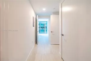 77 SE 5th St, Miami, FL 33131 - Photo 61