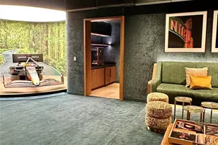 77 SE 5th St, Miami, FL 33131 - Photo 7