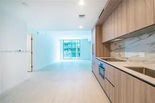 77 SE 5th St, Miami, FL 33131 - Photo 49