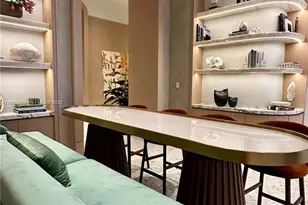 77 SE 5th St, Miami, FL 33131 - Photo 3