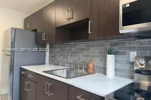 1607 NW 16th Ave, Miami, FL 33125 - Photo 9