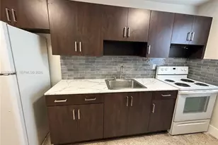 1607 NW 16th Ave, Miami, FL 33125 - Photo 1