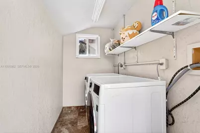 7821 SW 9th Ter, Miami, FL 33144 - Photo 23