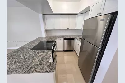 1017 SE 22nd Ave #105, Pompano Beach, FL 33062 - Photo 5