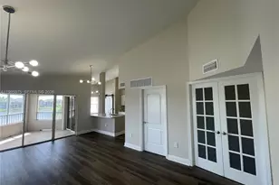 2850 N Oakland Forest Dr, Oakland Park, FL 33309 - Photo 13