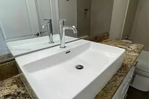 2850 N Oakland Forest Dr, Oakland Park, FL 33309 - Photo 27