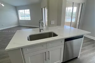 2850 N Oakland Forest Dr, Oakland Park, FL 33309 - Photo 3