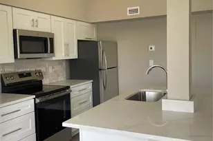 2850 N Oakland Forest Dr, Oakland Park, FL 33309 - Photo 7