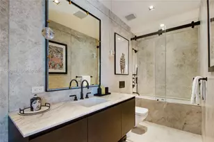 1451 Brickell Ave, Miami, FL 33131 - Photo 15