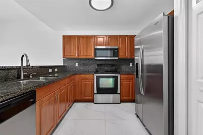 11103 NW 83rd St #204, Doral, FL 33178 - Photo 3