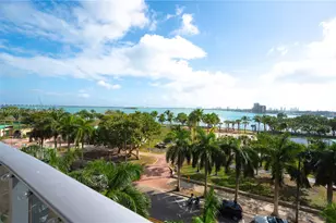 488 NE 18th St, Miami, FL 33132 - Photo 11