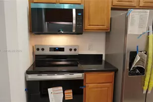 10722 La Placida Dr, Coral Springs, FL 33065 - Photo 7