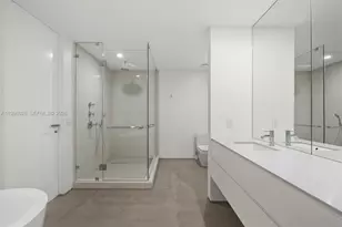 100 S Pointe Dr, Miami Beach, FL 33139 - Photo 35