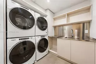 100 S Pointe Dr, Miami Beach, FL 33139 - Photo 31