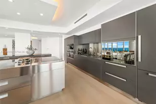 100 S Pointe Dr, Miami Beach, FL 33139 - Photo 21