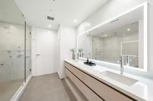 100 S Pointe Dr, Miami Beach, FL 33139 - Photo 53