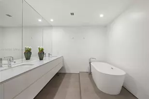 100 S Pointe Dr, Miami Beach, FL 33139 - Photo 33