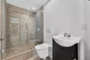 3951 S Ocean Dr, Hollywood, FL 33019 - Photo 19