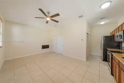 16946 SW 90th Terr Cir, Miami, FL 33196 - Photo 29