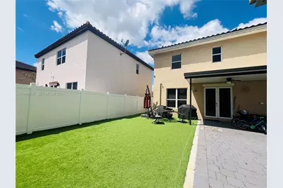 16946 SW 90th Terr Cir, Miami, FL 33196 - Photo 33