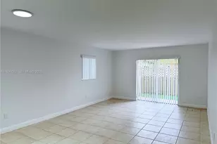 8550 SW 109th Ave, Miami, FL 33173 - Photo 5