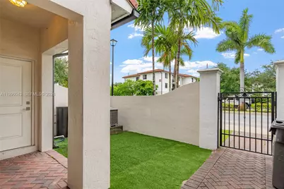 3540 NW 30th Pl, Lauderdale Lakes, FL 33311 - Photo 7