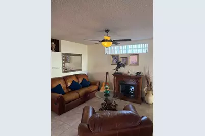 7477 NW 167th St, Hialeah, FL 33015 - Photo 5