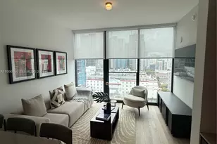 20 NE 11th St, Miami, FL 33132 - Photo 1