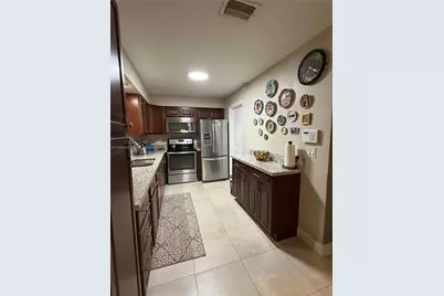7008 NW 95th Ter, Tamarac, FL 33321 - Photo 9