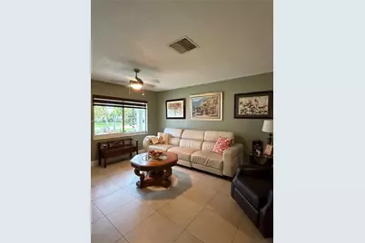 7008 NW 95th Ter, Tamarac, FL 33321 - Photo 3