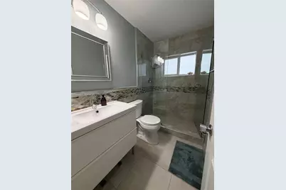 7008 NW 95th Ter, Tamarac, FL 33321 - Photo 25