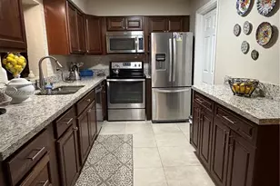 7008 NW 95th Terrace, Tamarac, FL 33321 - Photo 3