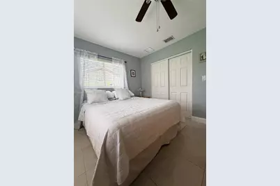 7008 NW 95th Ter, Tamarac, FL 33321 - Photo 5